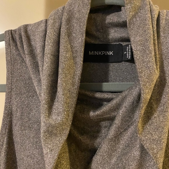 Mink pink sleeveless loose tunic. Minimal wear. Grey. Size small. - Picture 4 of 4
